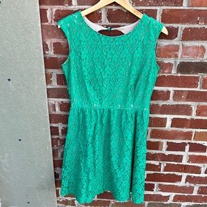 Green Floral Lace Overlay Enfocus Studio Dress Size 10